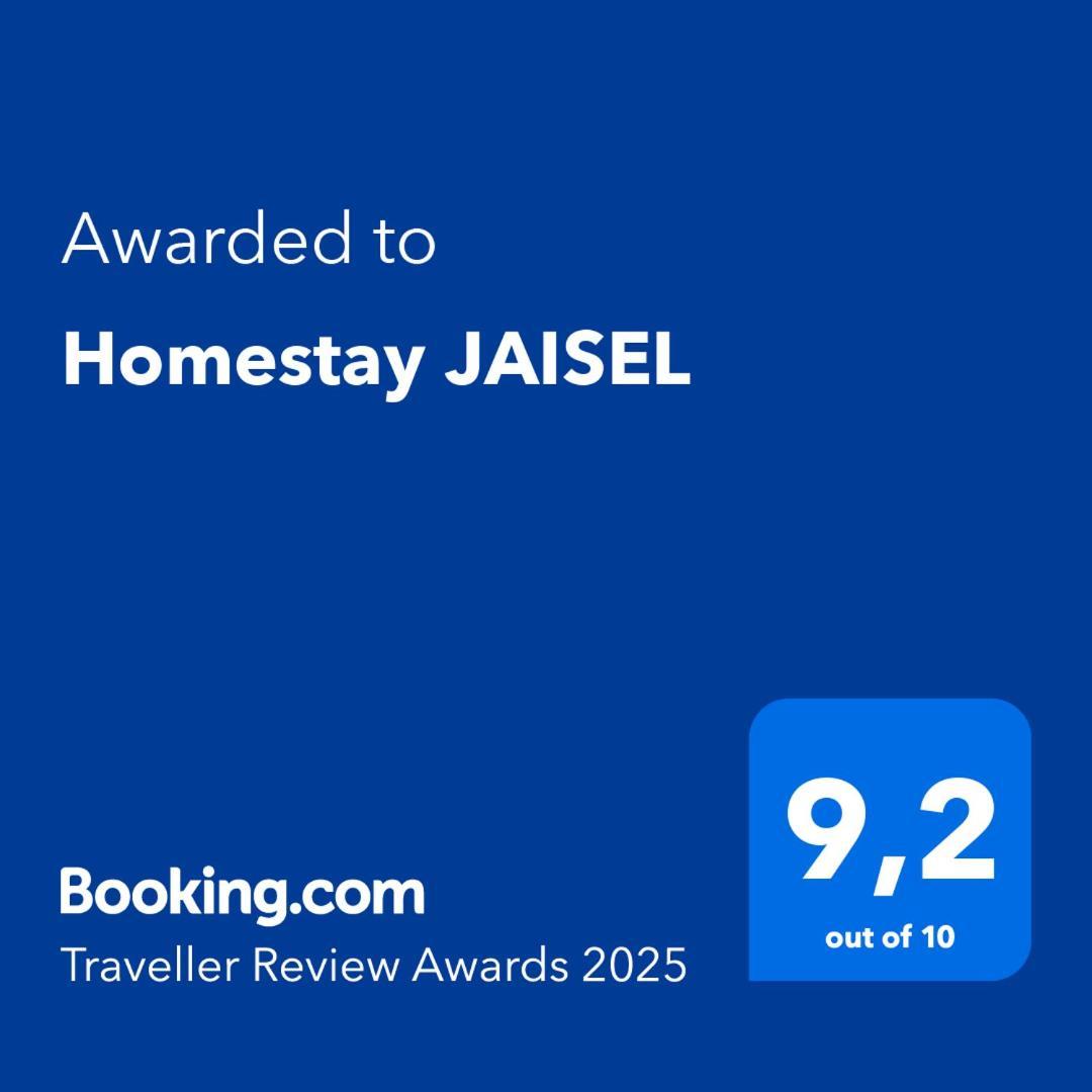 Homestay Jaisel Bishkek Bagian luar foto